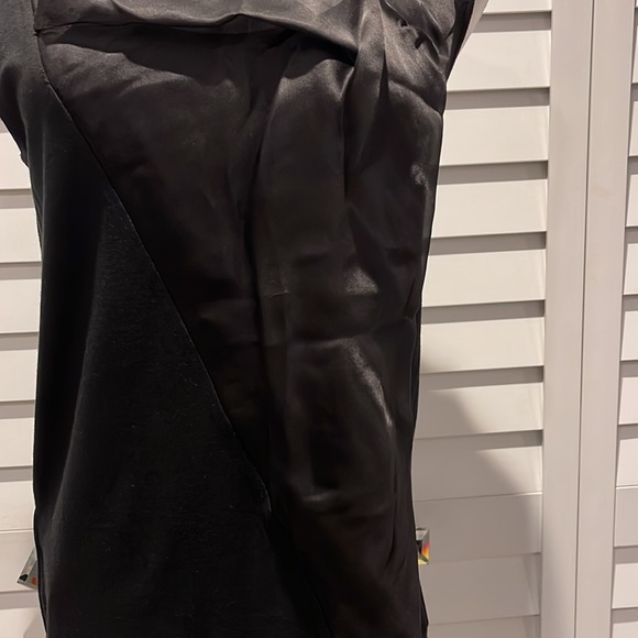 Ann Taylor NWOT with front Sheer fabric detail - Picture 4 of 9